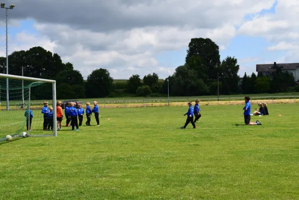 G-Jugend gegen Medizin Zschadraß 17.06.2017