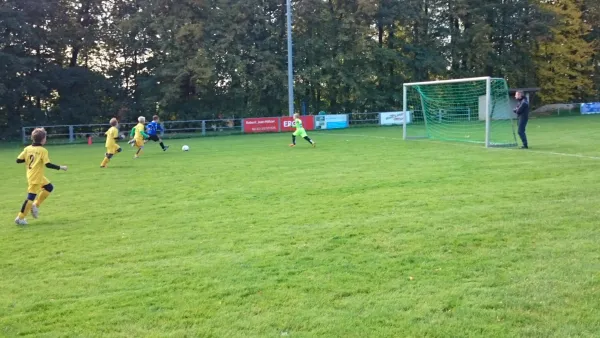 10.10.2015 SV Medizin Zschadraß vs. SG Großbothen